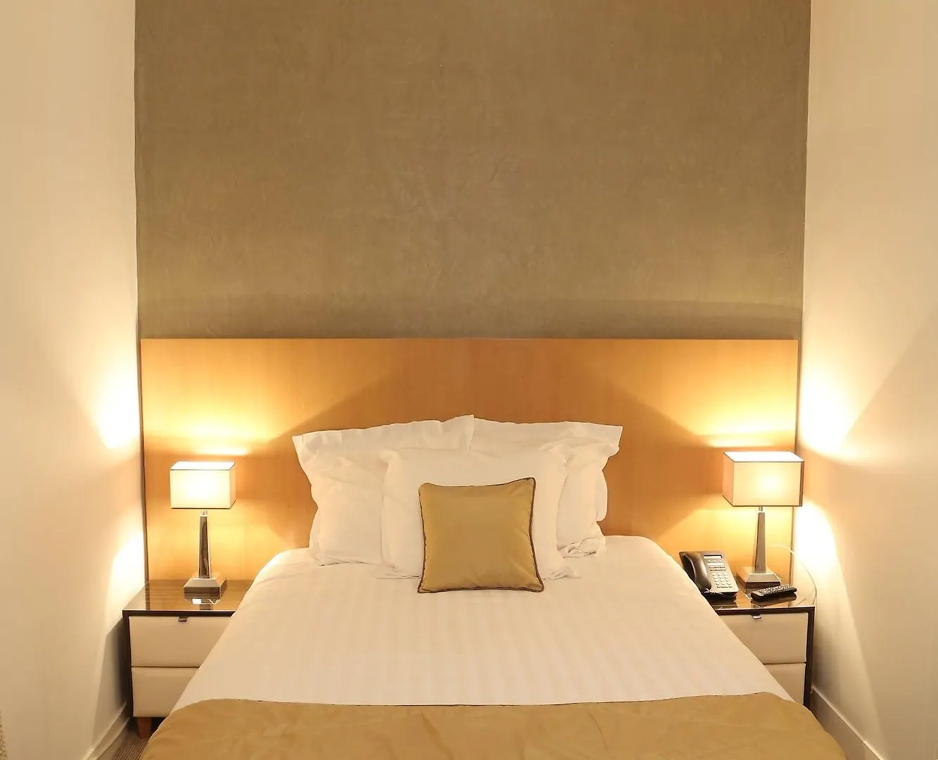 ***  Hotel Boronali - Nouvellement Renove Paris Fransa
