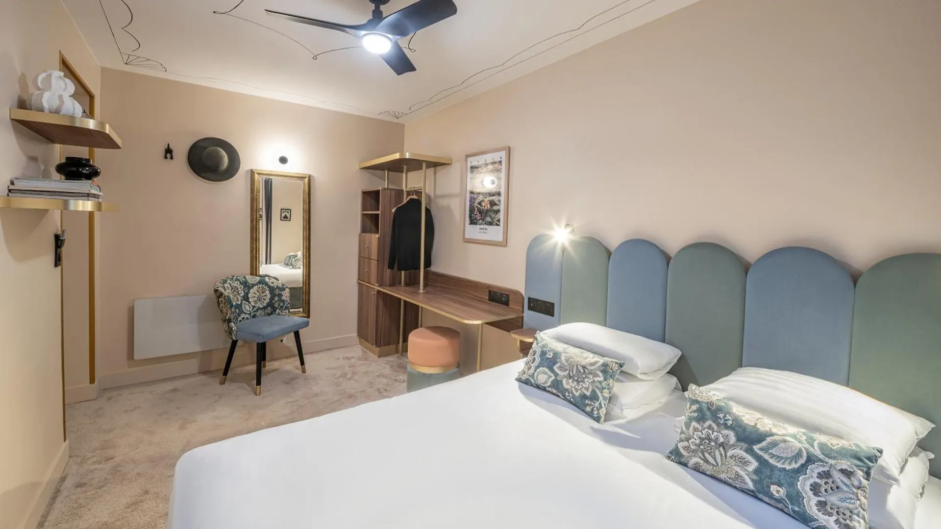 Hotel Boronali Paris